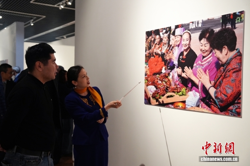 Қазақстанда Шыңжаң Ұйғыр автономиялық регионының құрылғанына 70 жыл толуына арналған фотокөрме ашылды