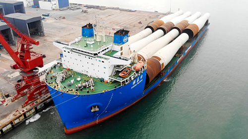 Қытайдың Еуропаға экспорттайтын теңіз жел энергетикасы құрылғысы жобасының ең ірі партиясы кемеге тиеліп жолға шықты