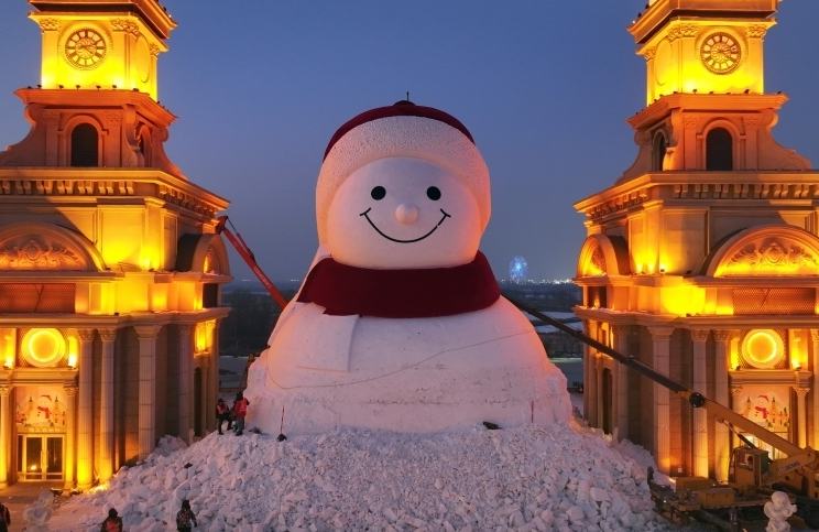 Харбиннің танымал қар адамы аяқталу алдында