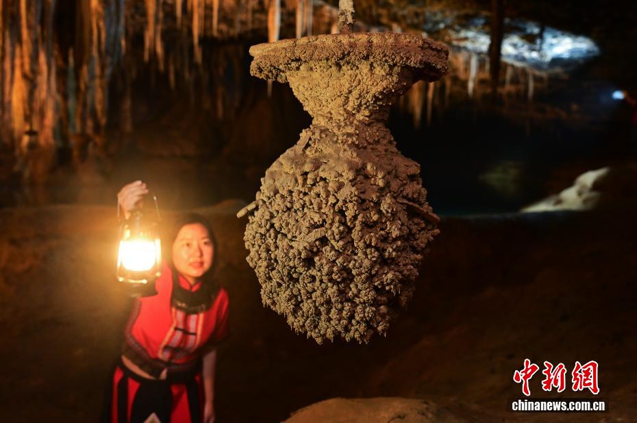 Хубэй өлкесінің Эньши қаласындағы фантастикалық үңгір