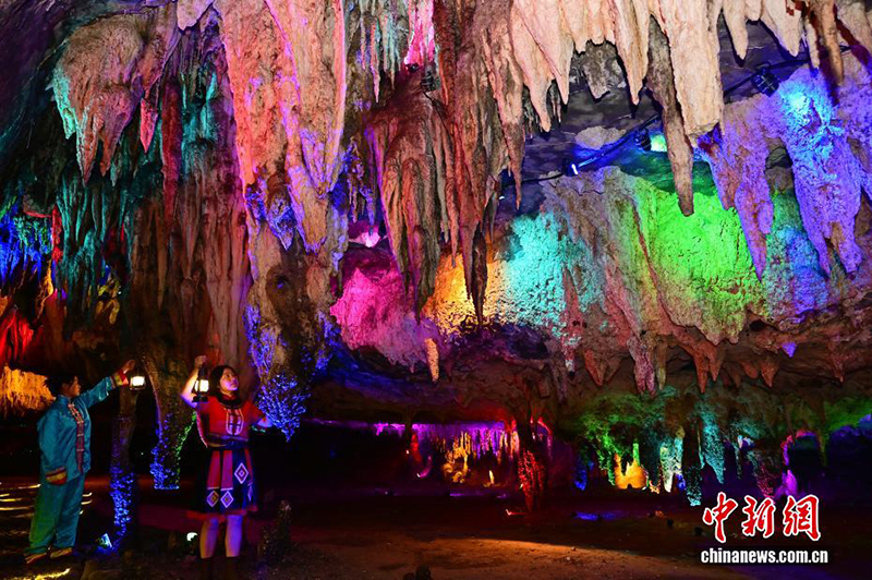 Хубэй өлкесінің Эньши қаласындағы фантастикалық үңгір