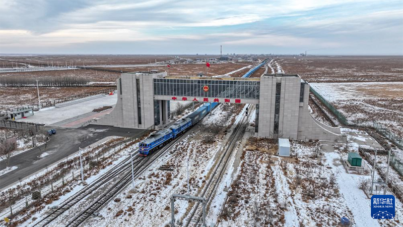 Эрэн-Хото порты арқылы елге кіріп-шығу трафигі рекордтық деңгейге жетті