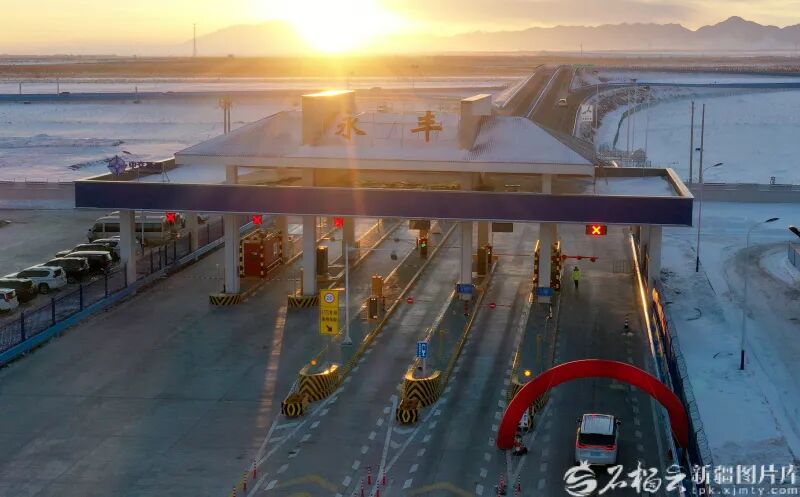 Үрімжі-Лопнұр жоғары жылдамдықты тасжолында бүгін көлік қозғалысы ашылды