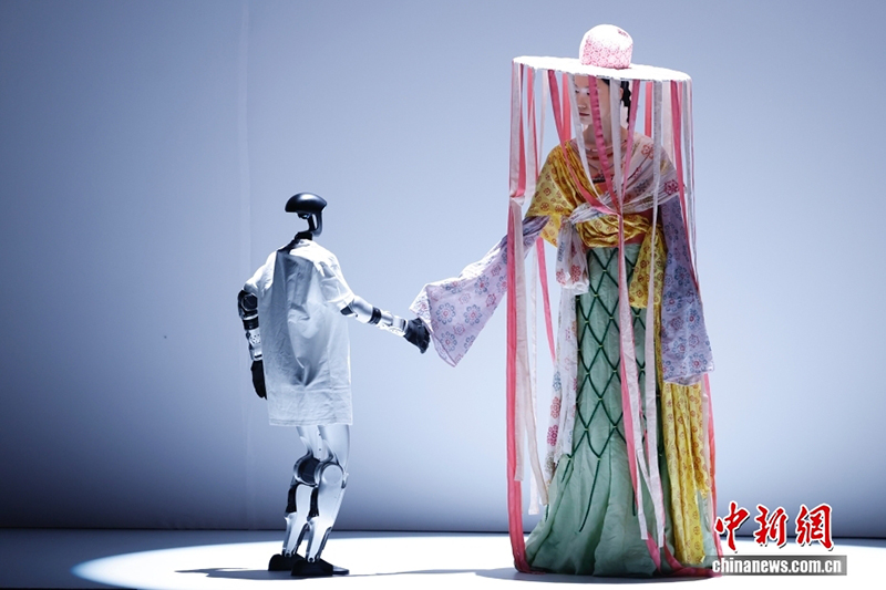 2025 гуманоидты роботтардың жылы болды: ойын қойды, спортқа қатысты, пікірталасқа түсті