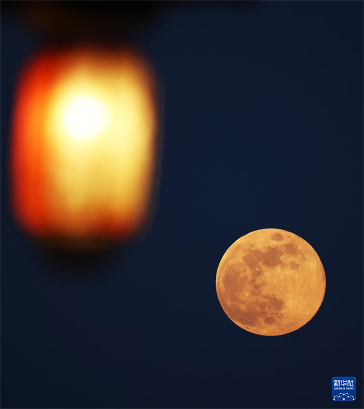 2026 жылғы бірінші супер Ай көк жүзінде пайда болды