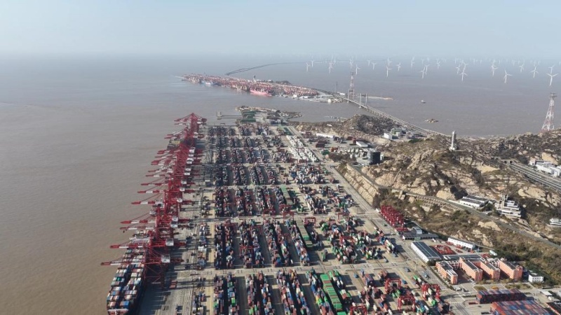 Шанхай портының контейнерді тасымалдау әлеуеті 16 жыл қатарынан әлемде көш бастады