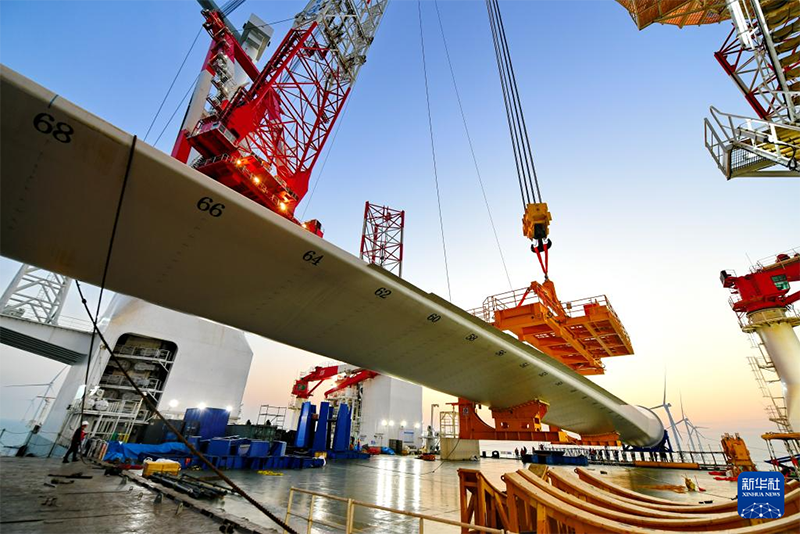 Фуцзяньның оңтүстігіндегі теңіз айдынында 20 МВт теңіз жел турбинасы сәтті орнатылды