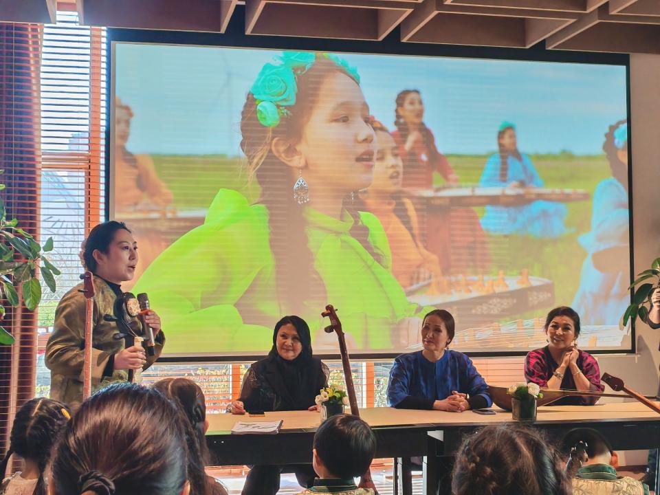 Қазақстанның материалдық емес мәдени мұрасы Бейжіңде таныстырылды