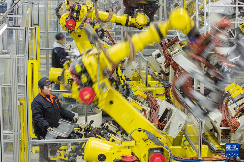 Еліміздің өңдеу өнеркәсібі 2025 жылы интеллектуалды және жасыл дамуды жеделдетті