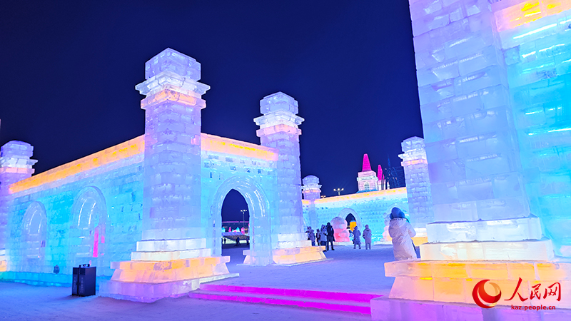 Харбин қар-мұз әлемінде қыстан ләззат алыңыз