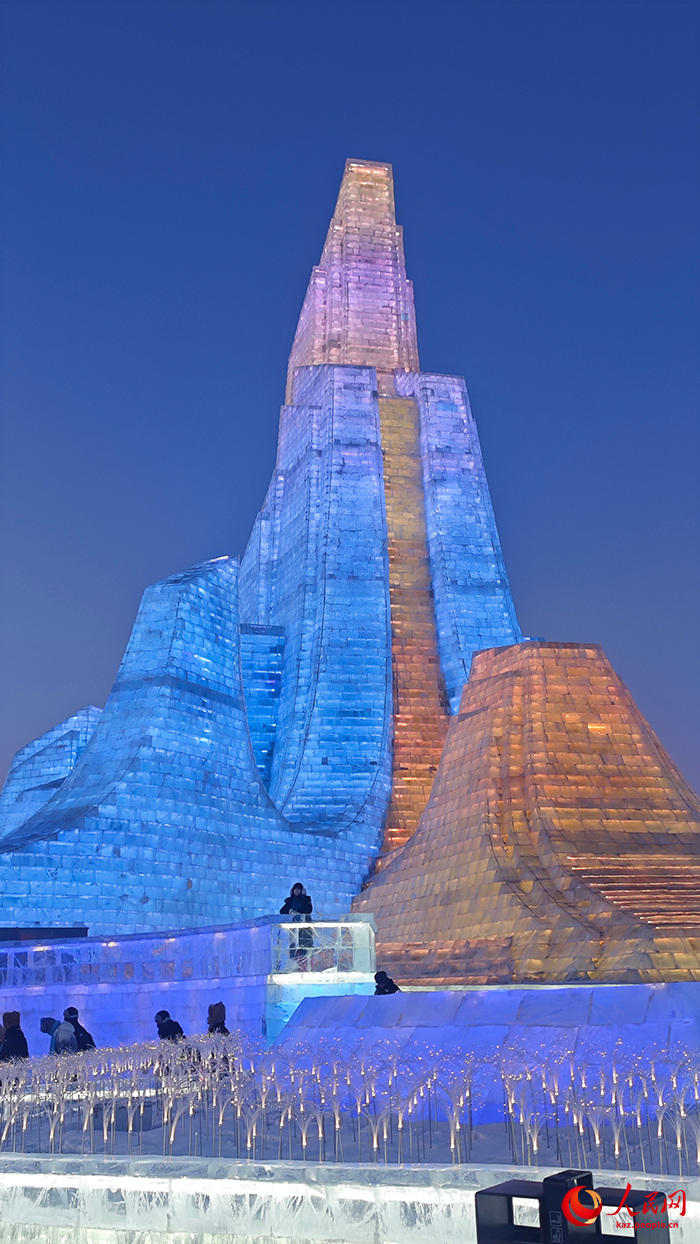 Харбин қар-мұз әлемінде қыстан ләззат алыңыз
