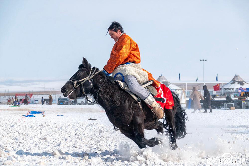 Шилин-Гол, Ішкі Моңғұл: Қыстың көркін қыздырған ат ойындары