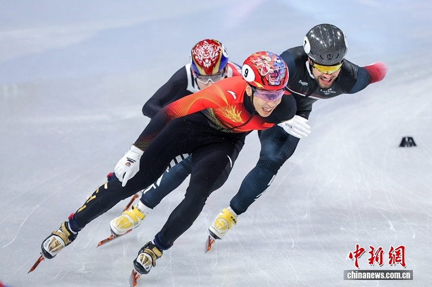 Қытайлық ойыншы Сунь Лун ерлер арасында 1000 метрге конькимен жүгіруден күміс медаль жеңіп алды