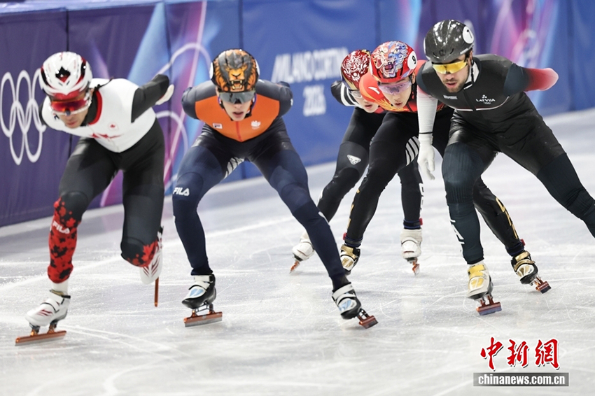 Қытайлық ойыншы Сунь Лун ерлер арасында 1000 метрге конькимен жүгіруден күміс медаль жеңіп алды