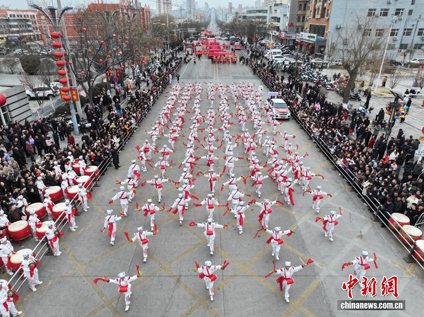 Әр өңір тұрғындары Юаньсяо (Шамдар) мейрамын қарсы алуда
