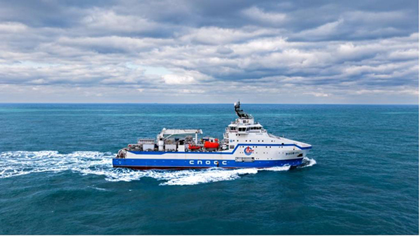 Еліміздің тұңғыш интеграцияланған ірі көлемді гидравликалық сындыру кемесі тапсырылып, теңіз мұнай-газын игеру қабілеті артты