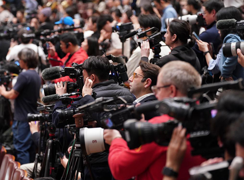 Мемлекеттік XIV Халық құрылтайының төртінші сессиясының жабылу жиналысы өтті