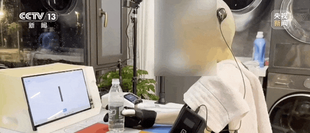 Қытай әлемдегі алғашқы инвазивті ми-компьютер интерфейсі өнімінің нарыққа шығуын мақұлдады