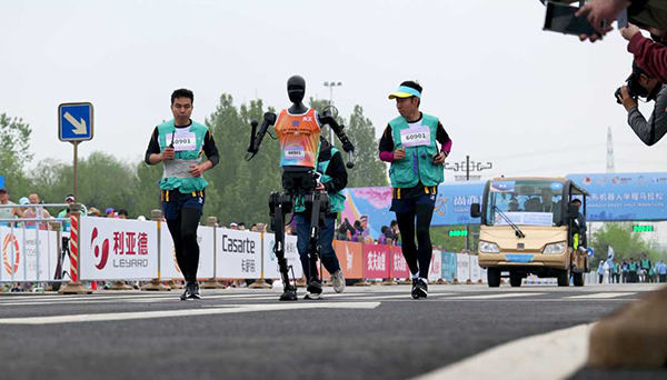 2026 жылғы Гуманоидты роботтардың кіші марафоны сәуір айында басталады