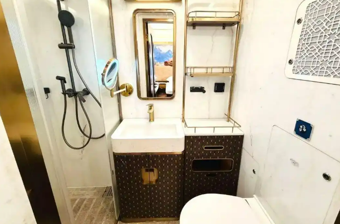 Шыңжаң темір жолы туристік пойыздарды жаңартып, «жылжымалы қонақ үйлерді» салды