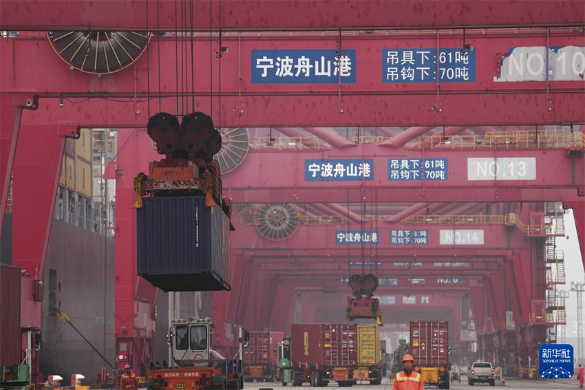 Нинбо-Чжоушань порты: порт аймағында жұмыс қызу жүріп жатыр