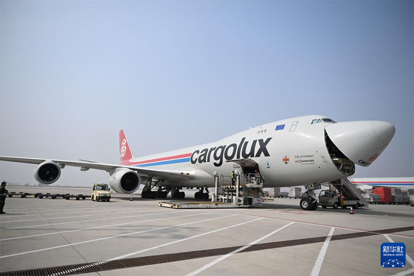 Чжэнчжоу: Халықаралық әуе жүк тасымалы торабының деңгейі біртіндеп артуда