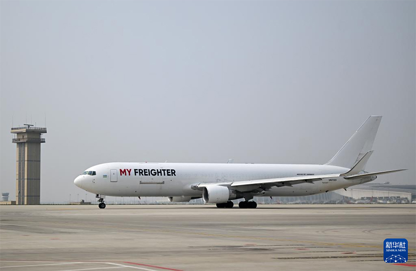 Чжэнчжоу: Халықаралық әуе жүк тасымалы торабының деңгейі біртіндеп артуда