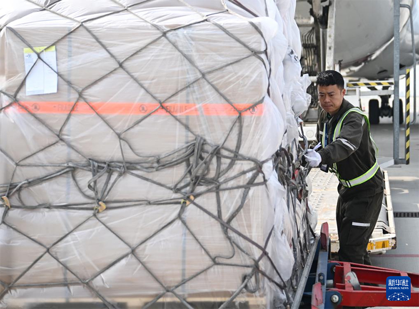 Чжэнчжоу: Халықаралық әуе жүк тасымалы торабының деңгейі біртіндеп артуда