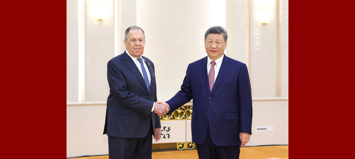 Си Цзиньпин Ресейдің Сыртқы істер министрі Сергей Лавровпен кездесті