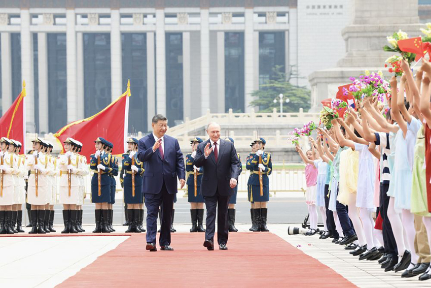 Си Цзиньпин Ресей Президенті Владимир Путинді қарсы алу рәсімін өткізді